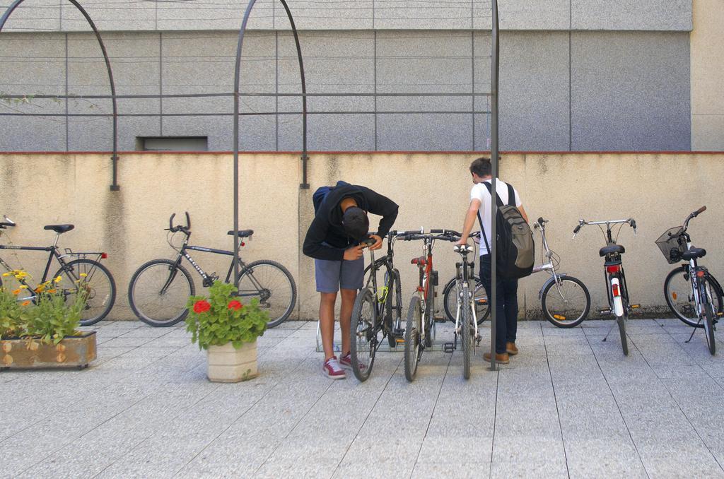 Residencia Universitaria Pare Claret Girona Szoba fotó
